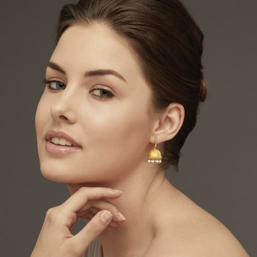Diamond And White Pearl Earring In Yellow Gold (14.5 Gram) With Diamonds (0.074 Ct)